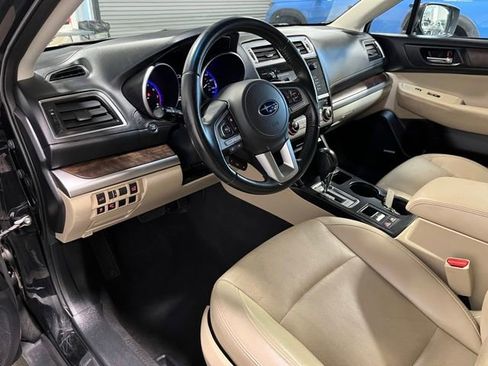 Used 2017 Subaru Outback 2.5i Limited AWD/4WD image 19
