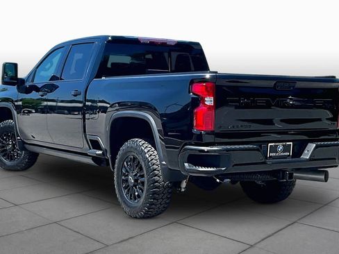 Used 2024 Chevrolet Silverado 2500 LTZ w/ LTZ Plus Package image 11