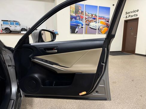 Used 2020 Lexus IS 300 F Sport image 22