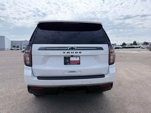 Used 2022 Chevrolet Tahoe Z71 w/ Luxury Package AWD/4WD image 7
