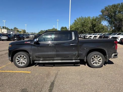 Used 2019 Chevrolet Silverado 1500 LTZ w/ LTZ Convenience Package AWD/4WD image 5