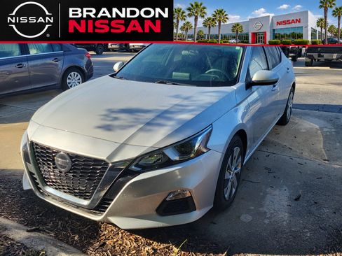 Used 2019 Nissan Altima 2.5 S FWD image 1