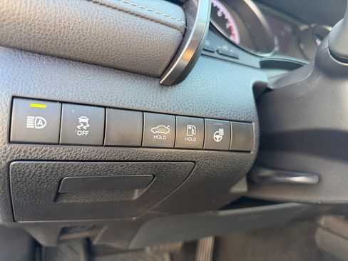 Used 2021 Toyota Camry SE w/ Cold Weather Package AWD/4WD image 19