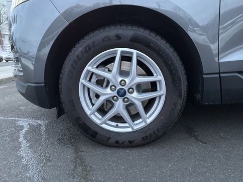 Certified 2022 Ford Edge SEL w/ Convenience Package image 12