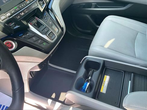 Used 2018 Honda Odyssey Elite image 21