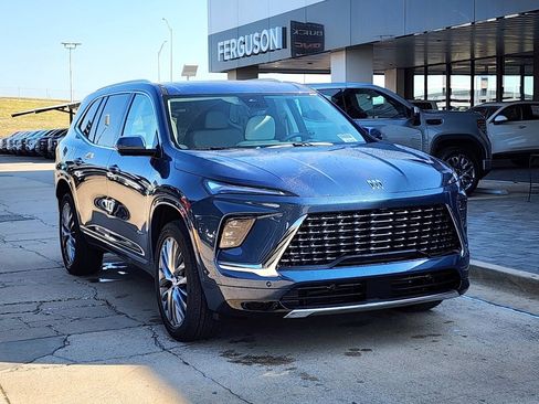 New 2026 Buick Enclave Avenir w/ Super Cruise Package image 2