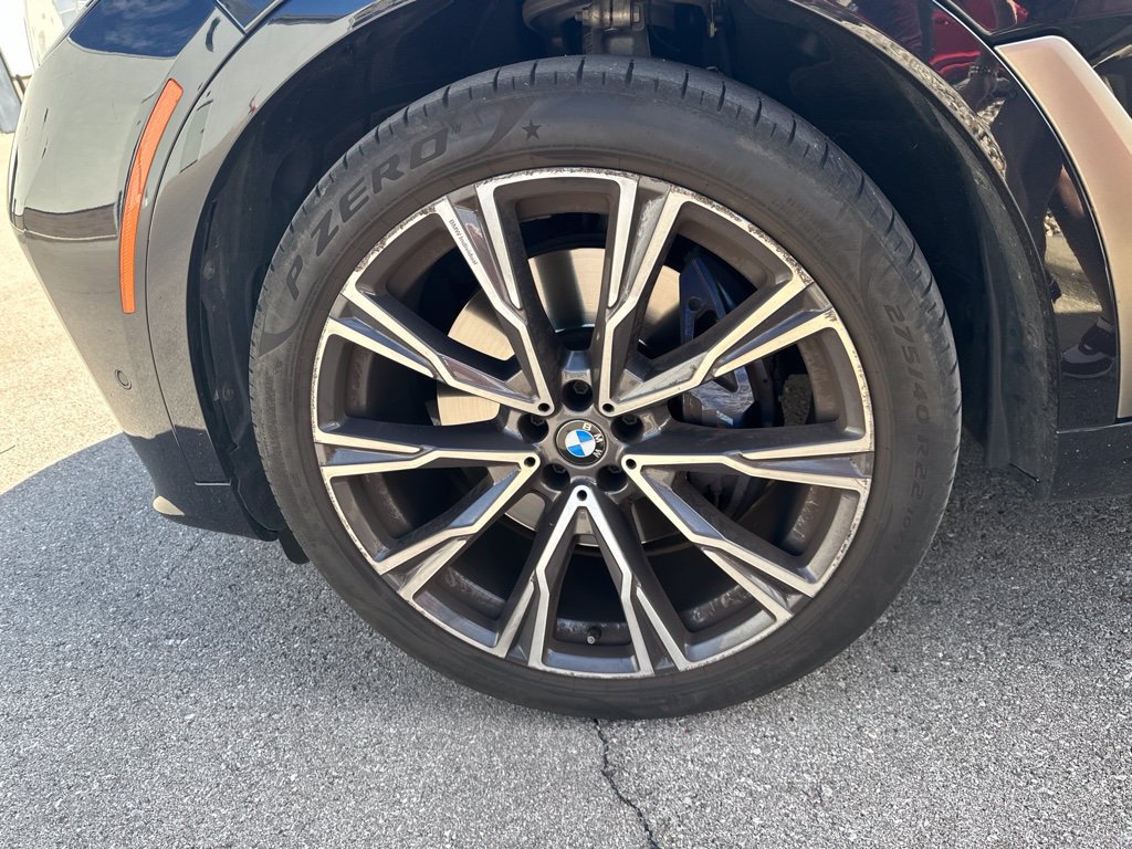 Used 2020 BMW X7 M50i w/ Executive Package AWD/4WD image 15