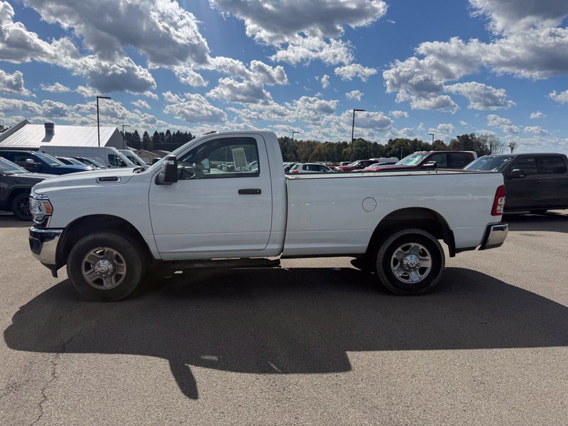 Used 2024 RAM 3500 Tradesman w/ Chrome Appearance Group AWD/4WD image 13