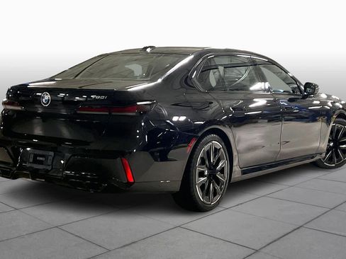 Used 2025 BMW 760i xDrive 760i xDrive image 13