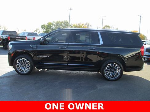Certified 2023 GMC Yukon XL Denali Ultimate image 9