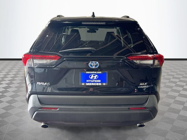 Used 2020 Toyota RAV4 XLE w/ Convenience Package AWD/4WD image 6
