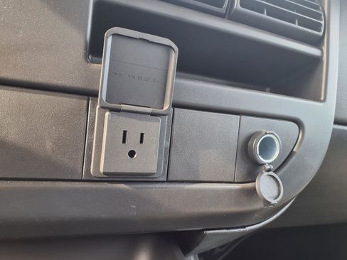 New 2025 GMC Savana 3500 Extended w/ Power Convenience Package image 12