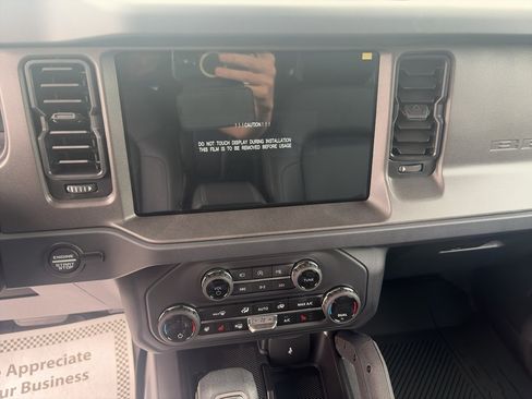 New 2026 Ford Bronco Badlands AWD/4WD image 19