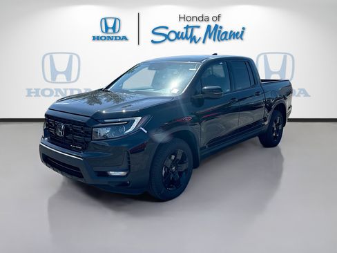 New 2026 Honda Ridgeline Black Edition image 3