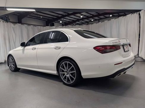 Used 2022 Mercedes-Benz E 350 Sedan w/ Driver Assistance Package image 4