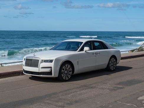 Used 2022 Rolls-Royce Ghost w/ Ghost Package image 1