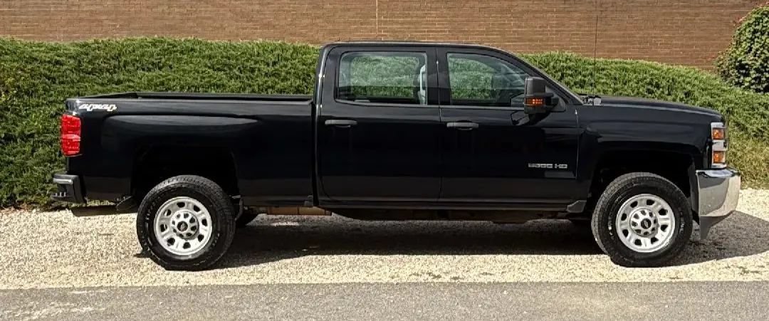 Used 2017 Chevrolet Silverado 3500 W/T w/ WT Fleet Convenience Package AWD/4WD image 4