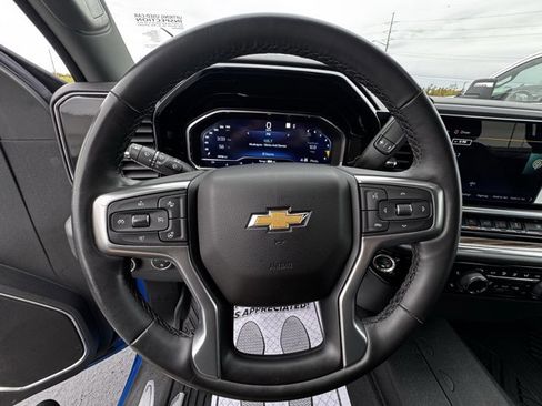 Used 2023 Chevrolet Silverado 1500 LT image 14