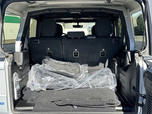 Used 2022 Jeep Wrangler Unlimited Rubicon 4xe w/ Cold Weather Group image 25