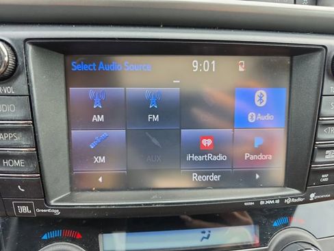 Used 2018 Toyota RAV4 Limited w/ Advanced Technology Package FWD image 31