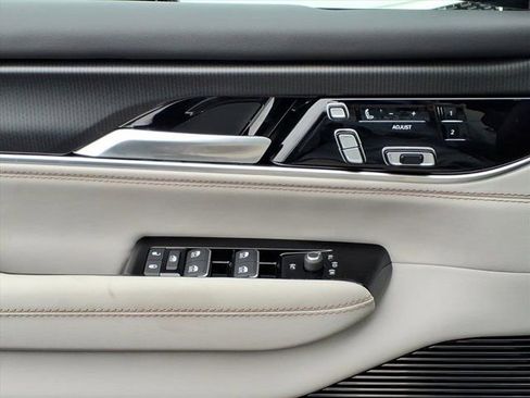 New 2026 Jeep Grand Wagoneer L Summit image 13