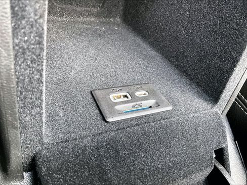 Used 2021 Cadillac XT5 Luxury FWD image 23