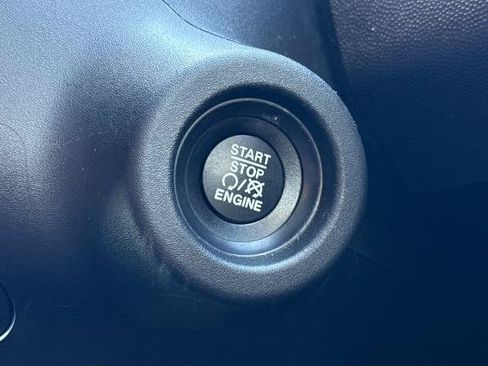 Used 2025 RAM ProMaster 2500 w/ Convenience Group FWD image 30