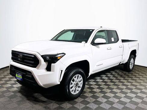 New 2026 Toyota Tacoma SR5 image 4