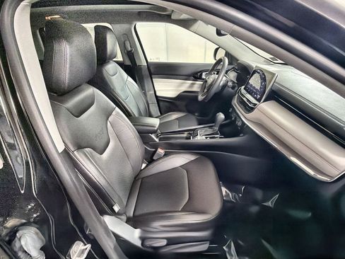 Used 2022 Jeep Compass Limited w/ Sun and Sound Group image 26