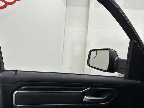 Used 2019 RAM 1500 Big Horn RWD image 29