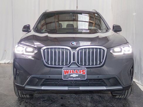 Used 2023 BMW X3 xDrive30i w/ Premium Package image 2
