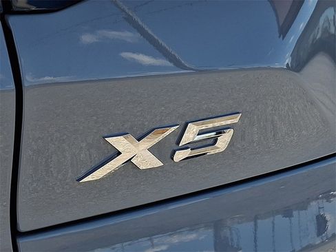 New 2026 BMW X5 xDrive40i w/ M Sport Package image 17