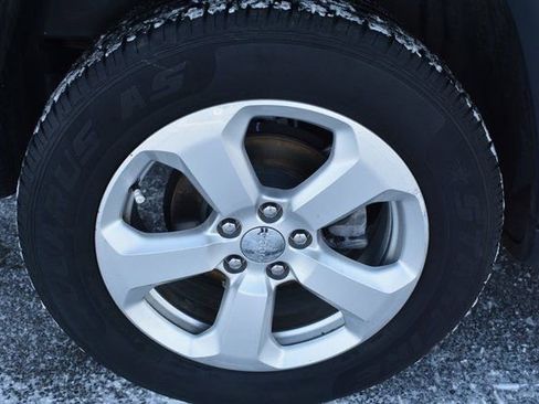 Used 2019 Jeep Compass Latitude w/ Popular Equipment Group image 43