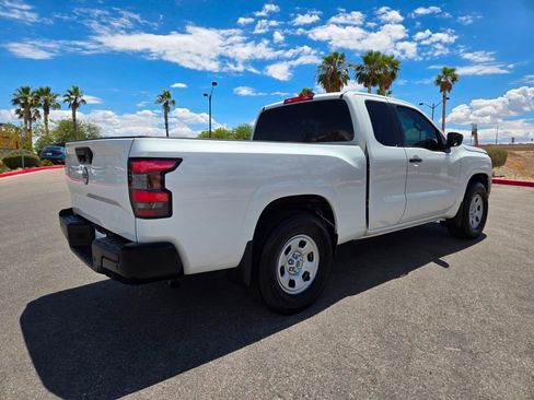 Used 2022 Nissan Frontier S w/ Technology Package RWD image 6