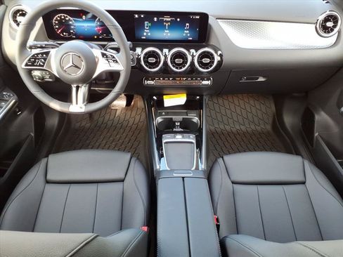 New 2026 Mercedes-Benz GLA 250 4MATIC image 23