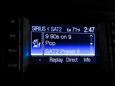 Used 2013 Ford F150 XLT w/ Luxury Equipment Group image 19