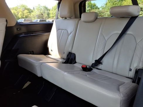 Used 2019 Ford Expedition Max Platinum AWD/4WD image 9
