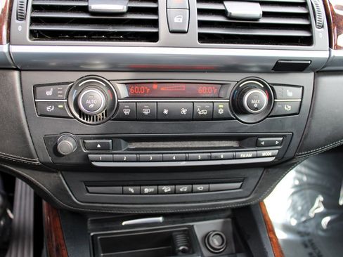 Used 2012 BMW X5 xDrive35d image 31