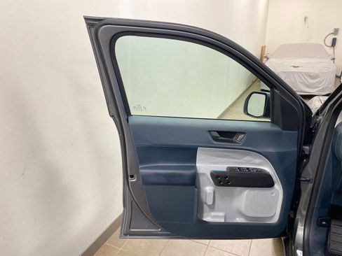 New 2025 Ford Maverick XLT image 14