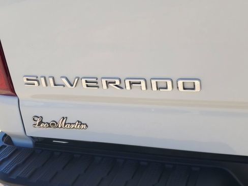 Used 2023 Chevrolet Silverado 2500 LT w/ Convenience Package AWD/4WD image 4