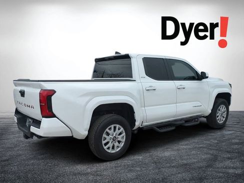 Used 2024 Toyota Tacoma SR5 image 3