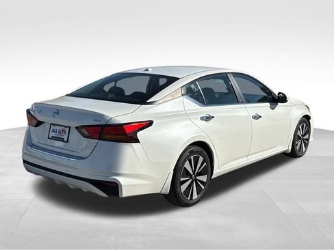 Used 2022 Nissan Altima 2.5 SV image 10