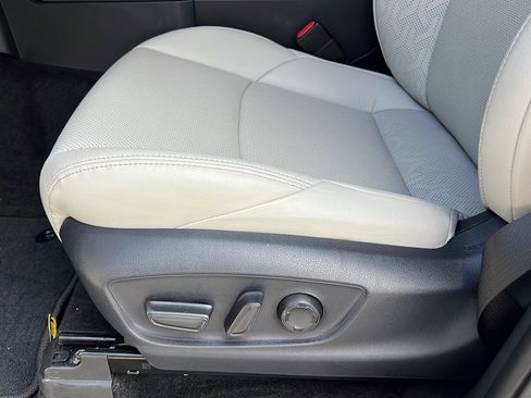 Used 2024 Toyota Tacoma 4x4 Double Cab Hybrid image 16