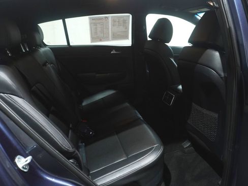 Used 2020 Kia Sportage S image 14