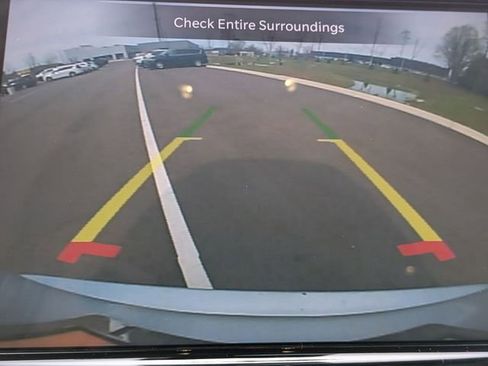 Used 2024 Chrysler Pacifica Touring-L image 24