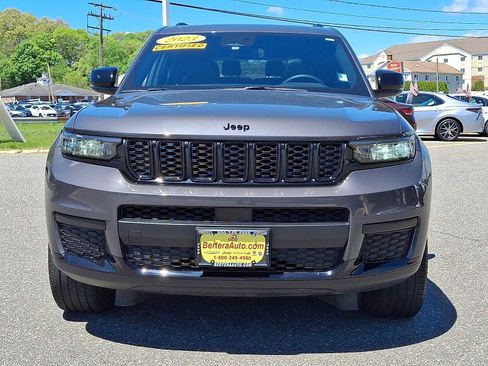 Used 2023 Jeep Grand Cherokee L Laredo AWD/4WD image 2