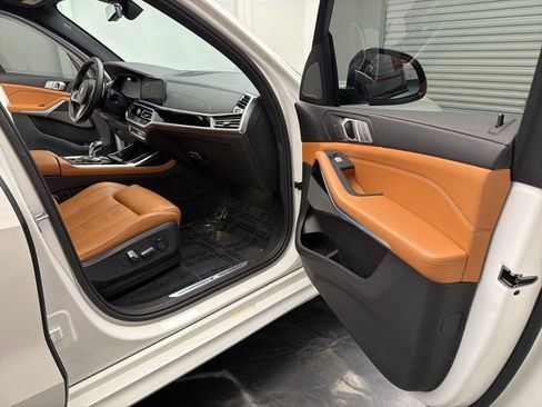 Used 2019 BMW X7 xDrive40i w/ Premium Package image 7