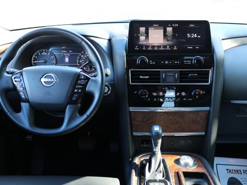Used 2024 Nissan Armada SL AWD/4WD image 32