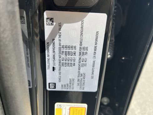 Used 2023 Cadillac Escalade ESV Sport Platinum AWD/4WD image 37