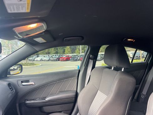 Used 2023 Dodge Charger R/T w/ Harman/Kardon Audio Group image 22